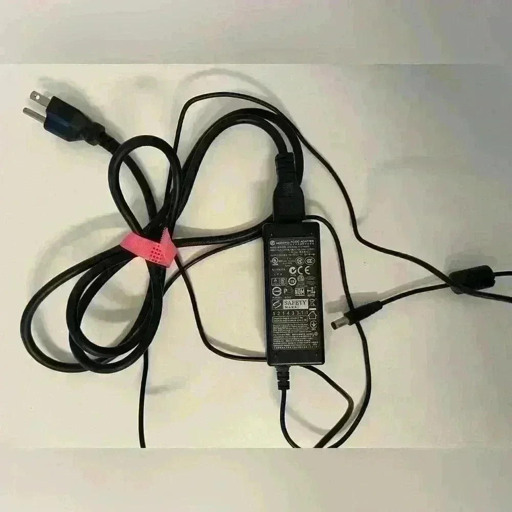 Hoioto AC/DC ADAPTER Model: ADS-40SG-19-3 19040G INPUT: 100-240V 50/60Hz 1.0Amax